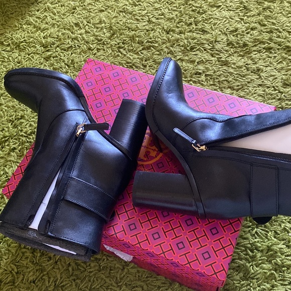 Tory Burch Sidney bootie - Picture 5 of 8